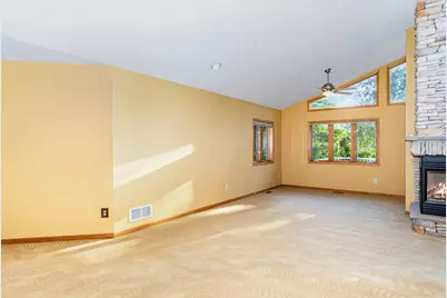 912 Aurora Circle, Red Wing, MN 55066 - Photo 5