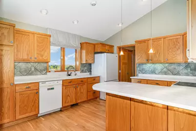 912 Aurora Circle, Red Wing, MN 55066 - Photo 11