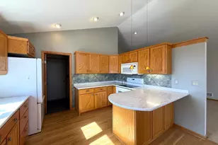 912 Aurora Cir, Red Wing, MN 55066 - Photo 17