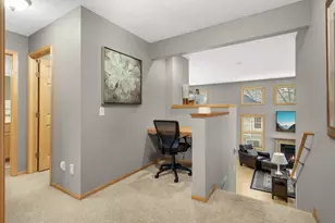 3190 Frontier Dr, Woodbury, MN 55129 - Photo 11