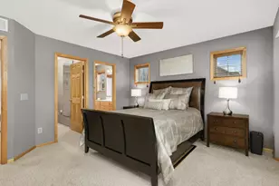 3190 Frontier Dr, Woodbury, MN 55129 - Photo 13