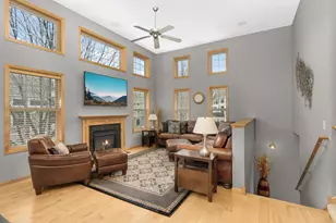 3190 Frontier Dr, Woodbury, MN 55129 - Photo 3