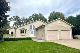 732 Hi Park Ave, Red Wing, MN 55066 - Photo 1