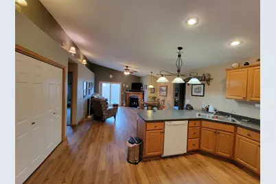 6827 22nd Street N, Saint Cloud, MN 56303 - Photo 29