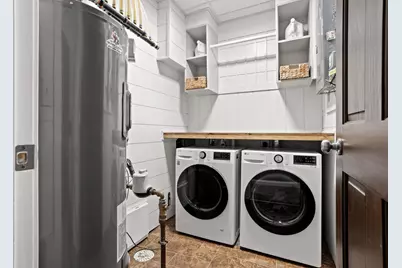 2390 58 Avenue S, Fargo, ND 58104 - Photo 25