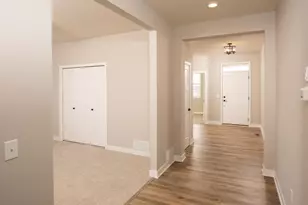 17940 Greenwich Wy, Lakeville, MN 55044 - Photo 7