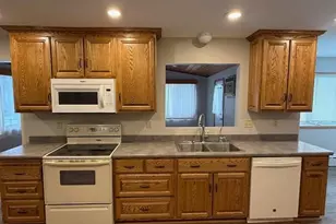 1405 9th St, Clarkfield, MN 56223 - Photo 5