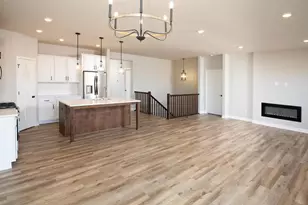 17936 Greenwich Wy, Lakeville, MN 55044 - Photo 3