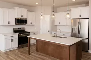 17936 Greenwich Wy, Lakeville, MN 55044 - Photo 3