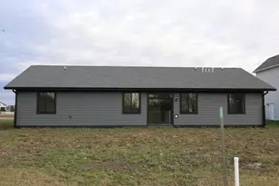 4712 Hampton Loop S, Moorhead, MN 56560 - Photo 3