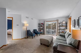 824 Winterberry Dr, Woodbury, MN 55125 - Photo 5