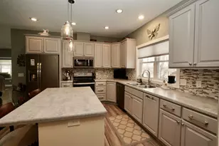 204 Pine St SW, New London, MN 56273 - Photo 11