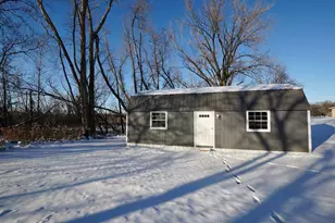 204 Pine St SW, New London, MN 56273 - Photo 33
