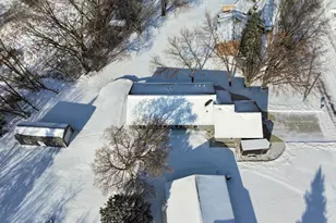 204 Pine St SW, New London, MN 56273 - Photo 7