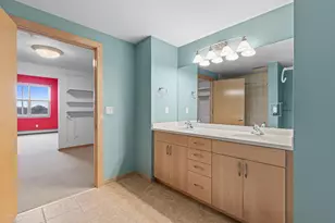 212 N 1st St, Minneapolis, MN 55401 - Photo 19