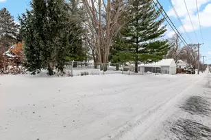 1926 Flandrau Street N, Maplewood, MN 55109 - Photo 51