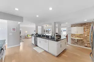 5325 Twin Lake Blvd E, Brooklyn Center, MN 55429 - Photo 7