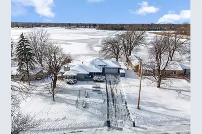 5325 Twin Lake Boulevard E, Brooklyn Center, MN 55429 - Photo 3