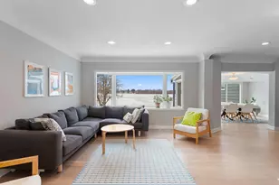 5325 Twin Lake Blvd E, Brooklyn Center, MN 55429 - Photo 11