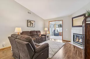 14549 Beverley Ln, Savage, MN 55378 - Photo 3