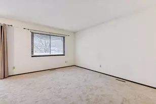 1645 Hickory Hill Dr, Eagan, MN 55122 - Photo 5