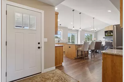 708 Mojo Trail, Hudson, WI 54016 - Photo 7