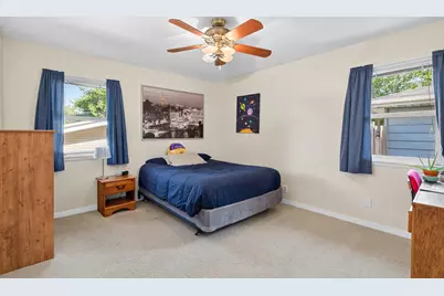 8549 Russell Avenue S, Bloomington, MN 55431 - Photo 11