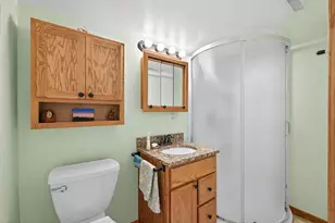 8549 Russell Ave S, Bloomington, MN 55431 - Photo 19