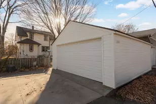 1153 Hawthorne Ave E, Saint Paul, MN 55106 - Photo 29