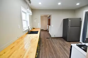 204 Conley Ave S, Thief River Falls, MN 56701 - Photo 5