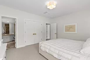 2125 Carriage Ln, Wayzata, MN 55391 - Photo 35