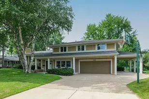 4909 Poppy Ln, Edina, MN 55435 - Photo 37