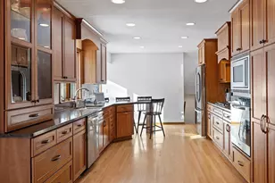 4909 Poppy Ln, Edina, MN 55435 - Photo 11