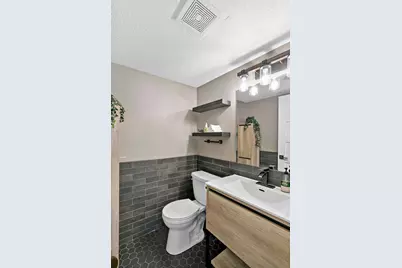 78 10th Street E #2004, Saint Paul, MN 55101 - Photo 33