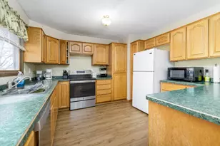 119 E Hazel Ave, Pillager, MN 56473 - Photo 3