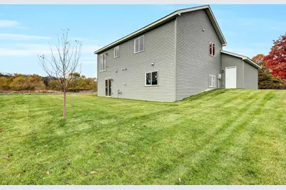 464 30th Avenue SE, Saint Cloud, MN 56304 - Photo 3