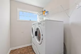 1525 Hemlock Way, Chanhassen, MN 55317 - Photo 33