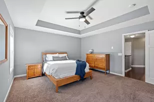 1525 Hemlock Way, Chanhassen, MN 55317 - Photo 19