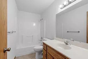 10716 Kalland Dr NE, Albertville, MN 55301 - Photo 23