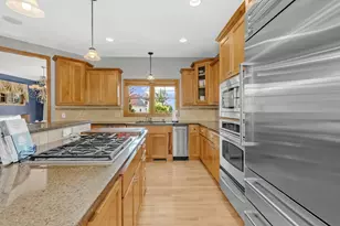 21157 Ridgewood Tr, Lakeville, MN 55044 - Photo 13