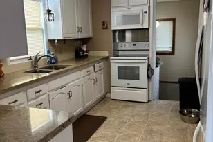 811 Tilden St, Fairmont, MN 56031 - Photo 5