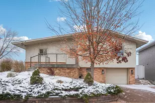 15337 Breezy Point Rd SE, Prior Lake, MN 55372 - Photo 3