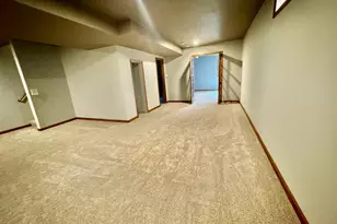 5239 N 6th St, Minneapolis, MN 55430 - Photo 15