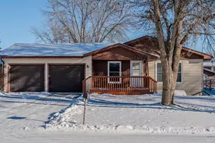 1128 19th St N, Moorhead, MN 56560 - Photo 3