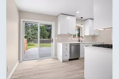 5808 Pearson Drive, Brooklyn Center, MN 55429 - Photo 5