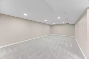 5808 Pearson Dr, Brooklyn Center, MN 55429 - Photo 15