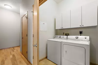 270 4th Street E #409, Saint Paul, MN 55101 - Photo 17