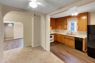 2022 English St, Maplewood, MN 55109 - Photo 9