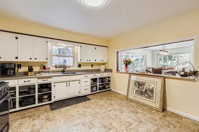 3977 Clover Avenue, Vadnais Heights, MN 55127 - Photo 13