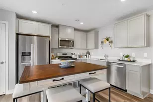 5154 Stable View Dr, Woodbury, MN 55129 - Photo 3